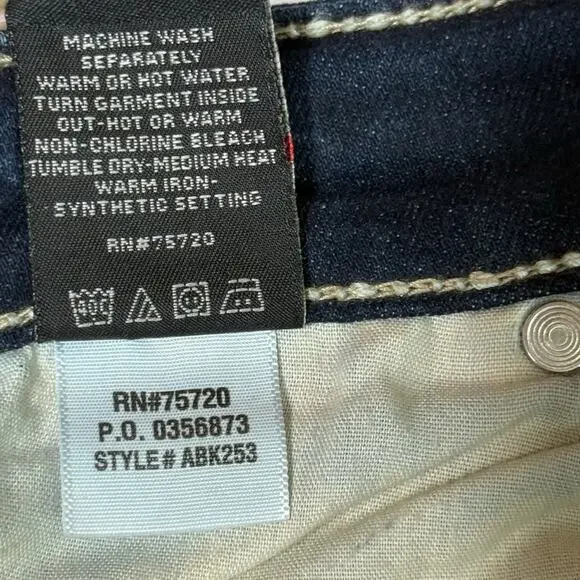 Buckle BKE Sabrina Distressed Stretch Medium Wash Jeans Size 28R   Style# ABK253 - Picture 13 of 15